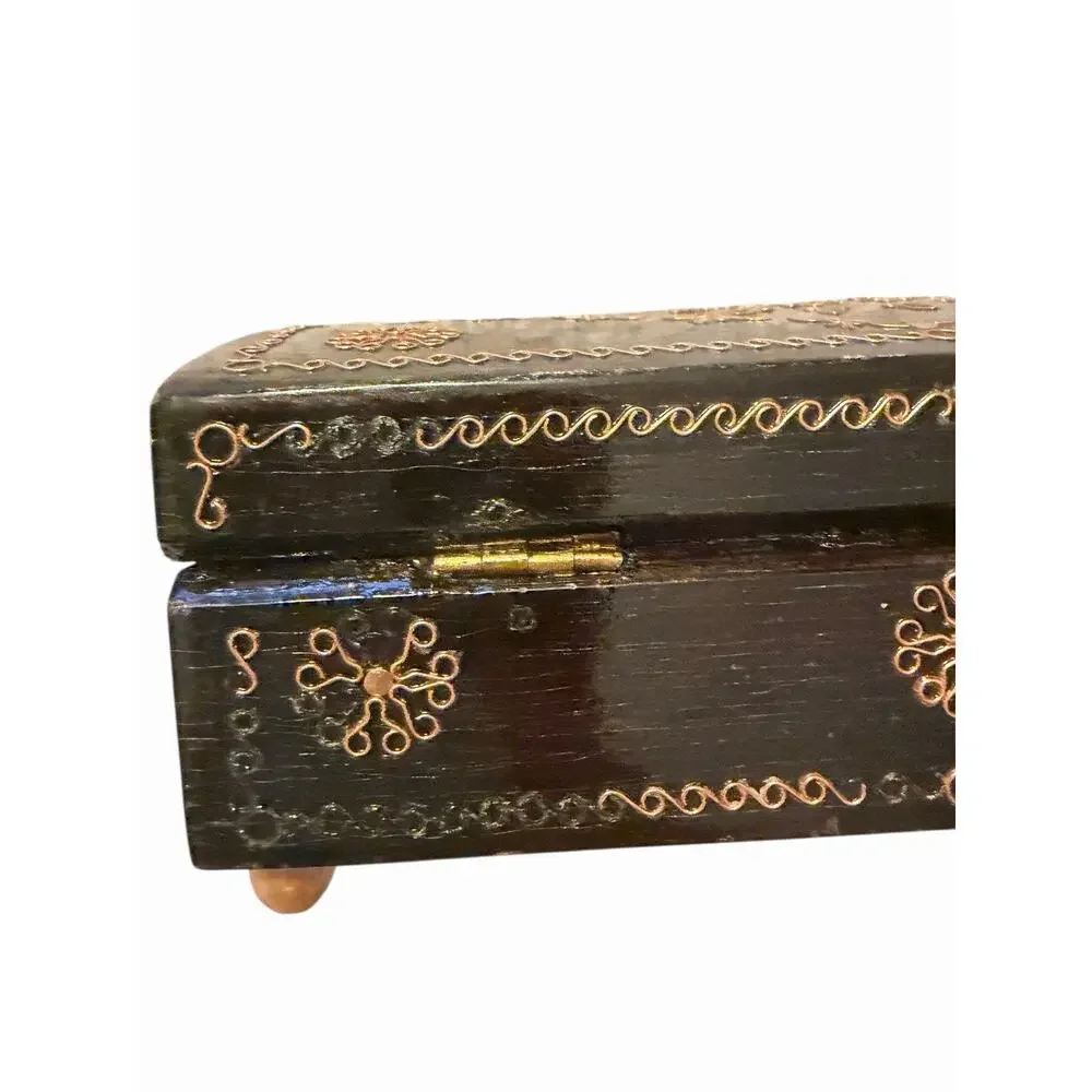 VINTAGE ALBANIAN Hinged Wood Black Lacquered Trinket Jewelry Box Velvet 3317-37